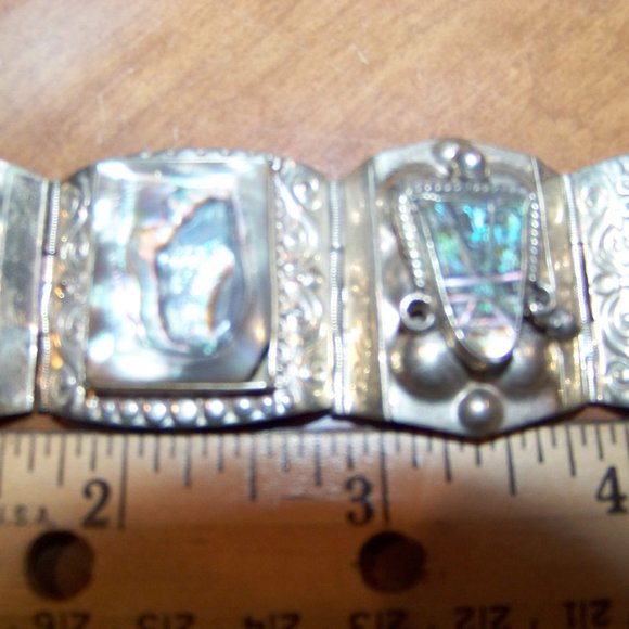 Meet your Posher, Pam - Picture 2 of 7